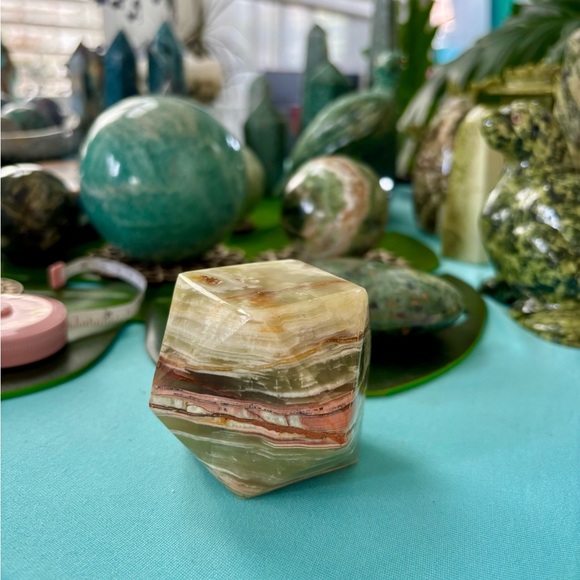 Green Onyx Paper weight - Picture 5 of 6